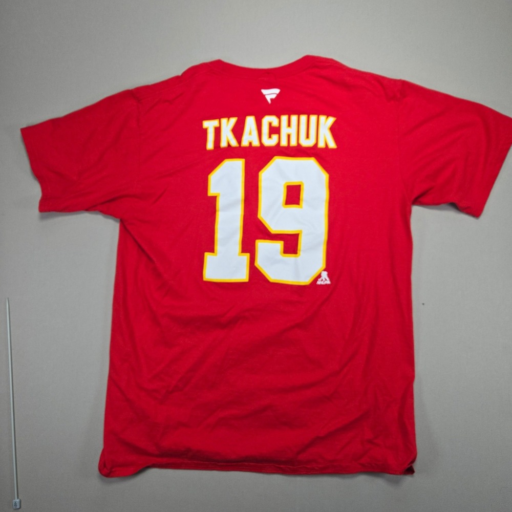 NHL Calgary Flames Tkachuk #19 Hockey T-Shirt Red Mens Size L